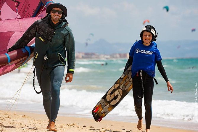 private-kitesurfing-lessons-adapted-to-every-level
