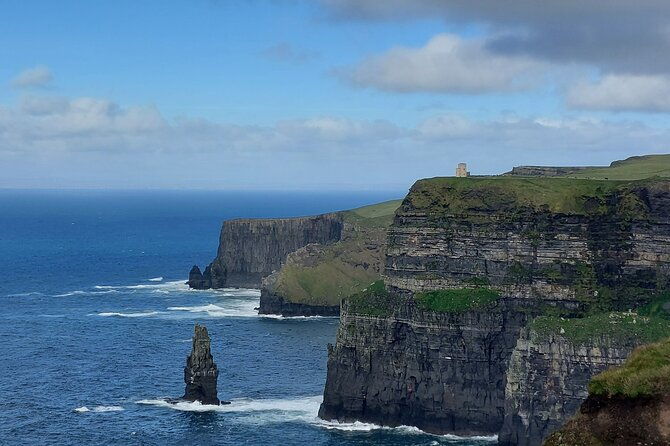 private-limousine-hire-cliffs-of-moher-day-tour