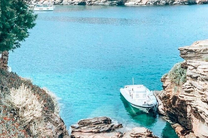 private-luxury-boat-half-day-tour-paros-antiparos-and-blue-lagoon