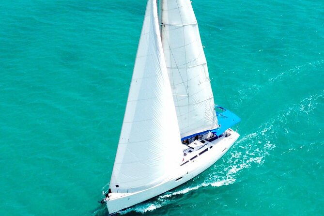 private-luxury-sailing-from-casa-de-campo-to-catalina-island