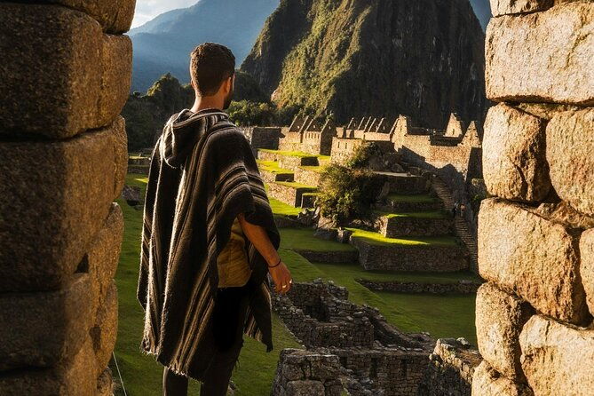 private-machu-picchu-guided-tour-from-aguas-calientes