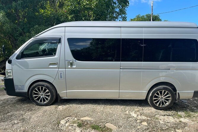 private-montego-bay-airport-transfer-to-negril-2
