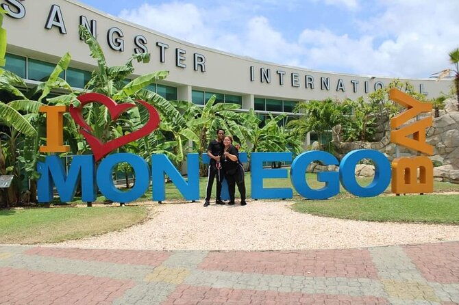 private-montego-bay-airport-transfer-to-negril-3
