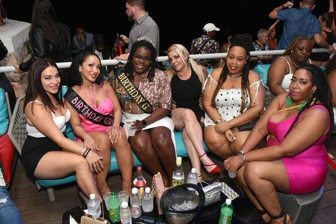 private-nightlife-tour-in-montego-bay-at-lounge-2727