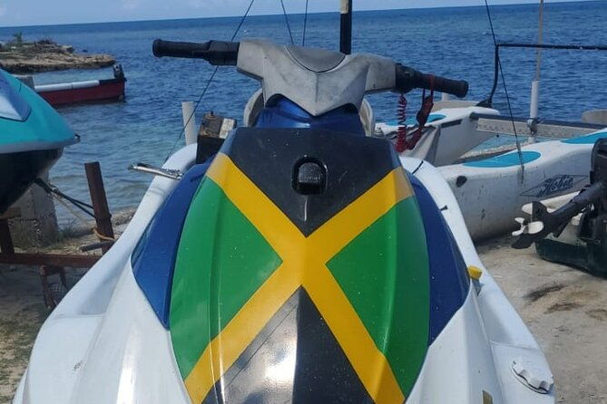 private-parasailing-and-jet-skiing-at-montego-bay