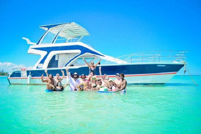 private-party-boat-with-snorkeling-in-punta-cana-half-day