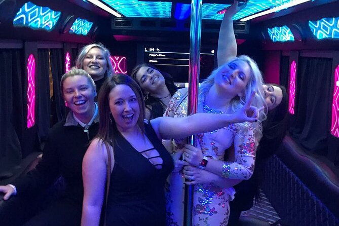 private-party-bus-tour-of-the-las-vegas-strip-champagne-toast