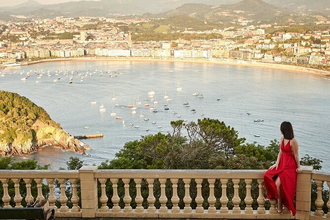 private-photo-session-with-a-professional-in-san-sebastian