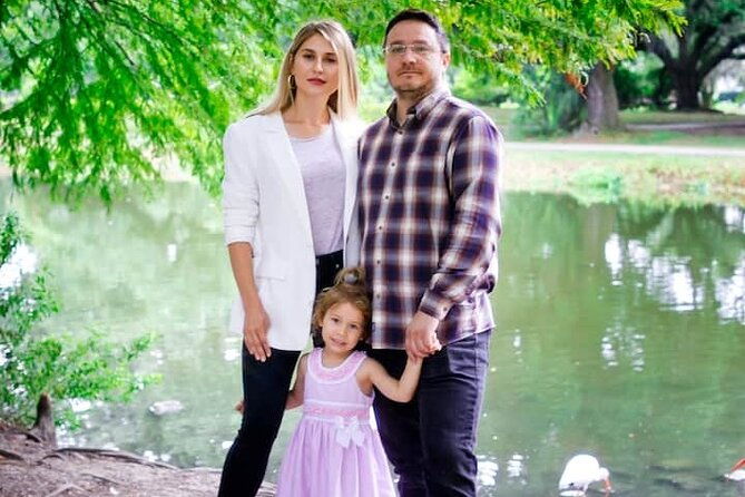 private-photo-shoot-in-the-oaks-in-city-park