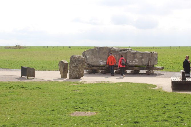 private-pre-cruise-excursion-transfer-london-to-southampton-port-via-stonehenge-2