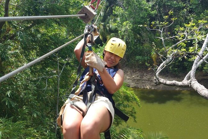 private-roatan-city-tour-monkeys-sloths-with-zipline
