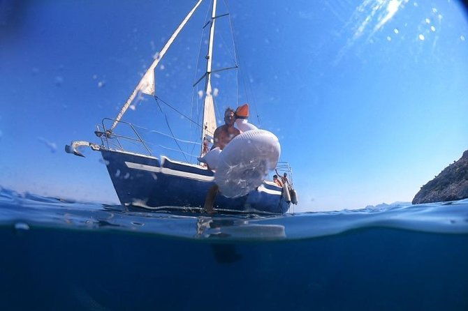 private-sailing-cruise-to-anthony-quinn-bay-ladiko-afandou-bay