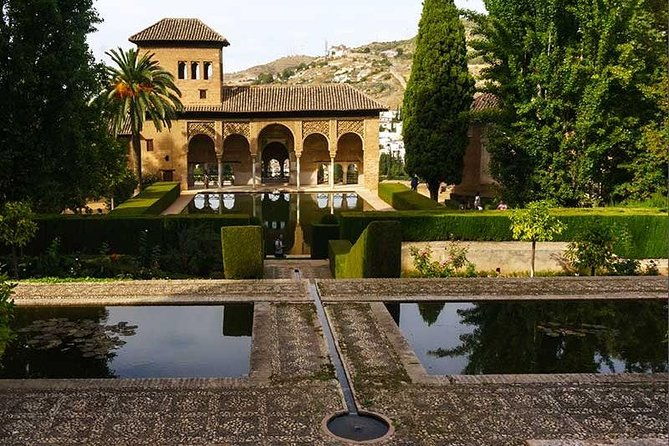 private-shore-excursion-to-the-alhambra-palace-from-almeria