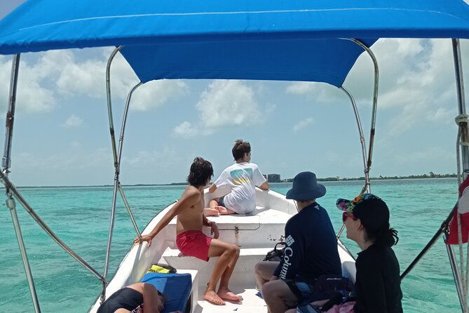 private-snorkeling-hol-chan-marine-reserve-and-shark-ray-alley
