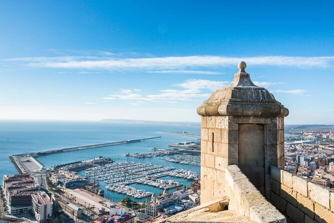 private-tour-all-of-alicante-city-castle-market-and-tapas
