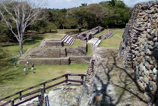 private-tour-altun-ha-belize-city-and-beach