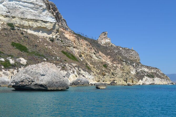 private-tour-devils-saddle-3-snorkeling-stops-soft-drinks