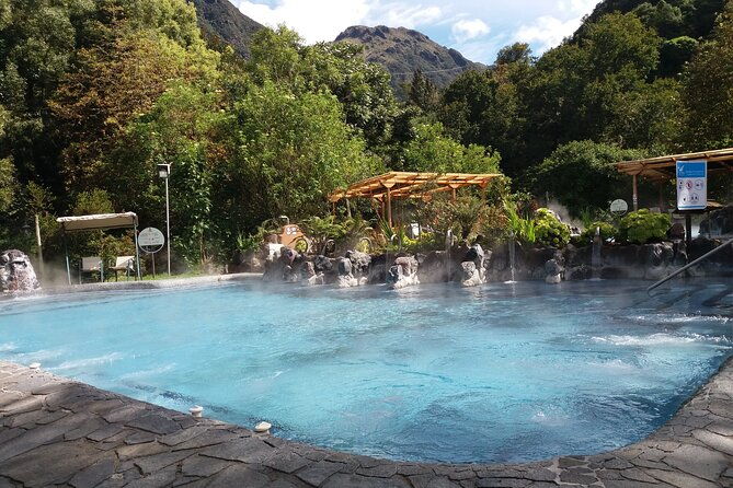 private-tour-from-quito-to-papallacta-hot-springs-ticket-included
