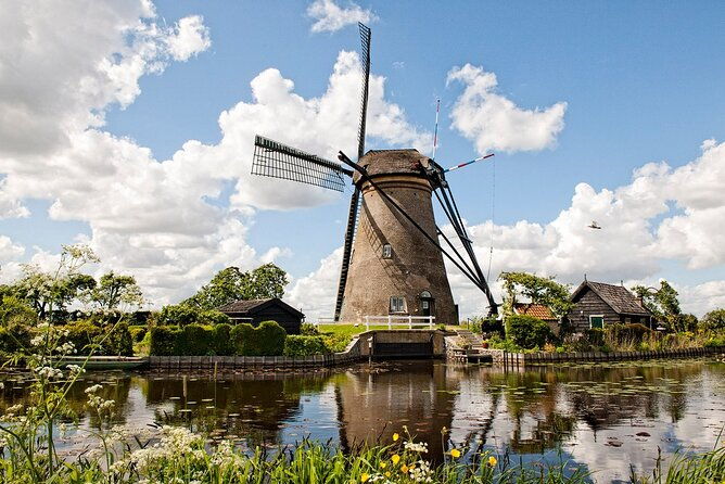 private-tour-from-rotterdam-to-windmills-of-kinderdijk-gouda-cheese-experience