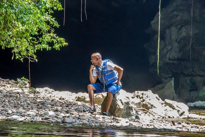 private-tour-of-altun-ha-and-cave-tubing-from-belize-city