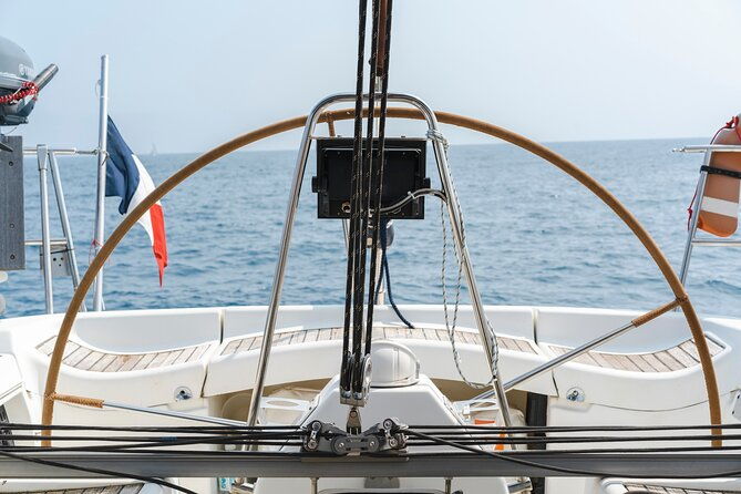 private-tour-on-a-sailboat-with-aperitif-at-sunset-in-antibes