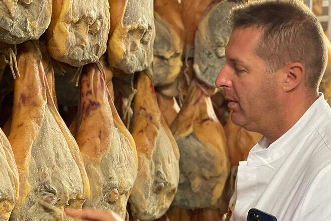 private-tour-parmigianoprosciuttobalsamico-with-driver-bologna