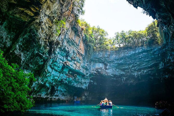 private-tour-the-caves-swim-at-myrtos-beach-2