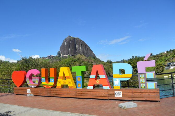 private-tour-to-guatape-with-a-local