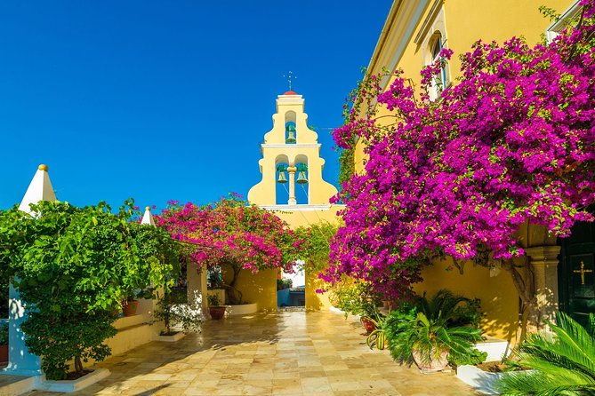 private-tour-to-palaiokastritsa-beach-and-lakwnes-village