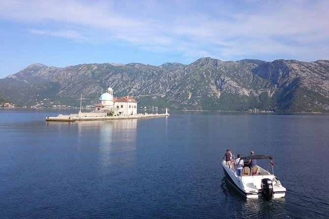 private-tour-with-speed-boat-perast-and-lady-of-the-rock