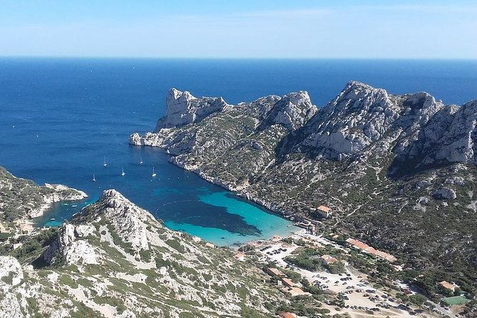 private-transfer-by-car-airport-from-to-the-city-or-port-of-marseille