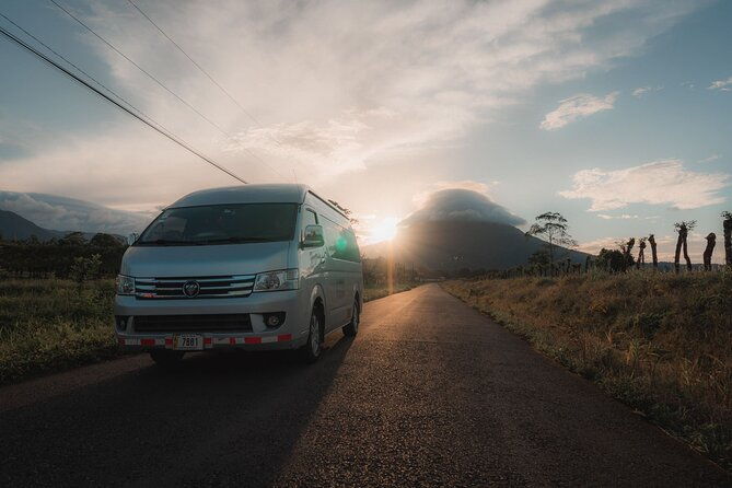 private-transfer-from-sjo-airport-to-la-fortuna-van-a-c-wif