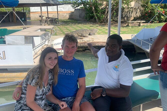 private-transportation-from-montego-bay-to-black-river-safari-and-pelican-bar