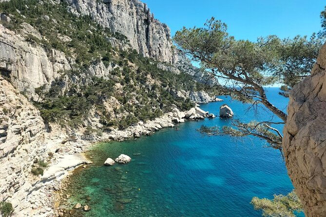private-trip-to-cassis-calanques-marseille-with-wine-tasting