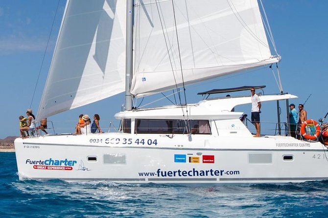 private-trips-to-lobos-island-in-catamaran-lagoon-421-2