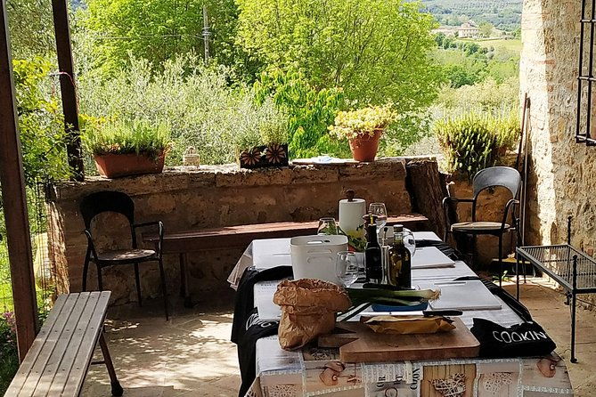 private-tuscan-cooking-class-and-wine-tasting-in-radda-in-chianti-with-giorgia