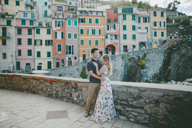 private-vacation-photography-session-with-local-photographer-in-cinque-terre