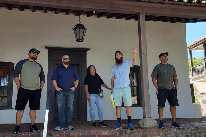 private-walking-tour-of-el-pueblo-viejo-in-santa-barbara