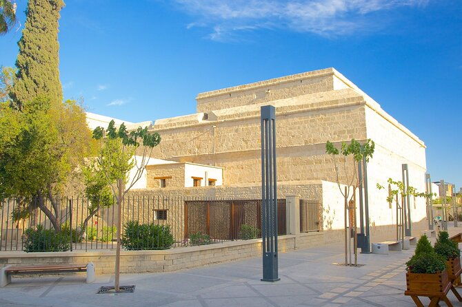private-walking-tour-of-limassol-2
