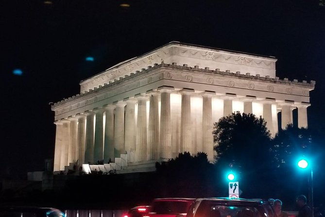 private-washington-dc-night-city-tour-with-stops-at-6-top-sites