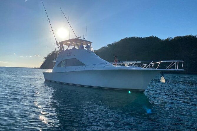 private-yacht-experience-with-snorkelling-and-water-sports-half-day