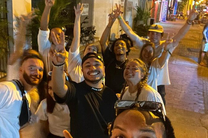 pub-crawl-only-locals-have-fun-in-the-walled-city