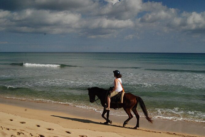 punta-cana-horseback-riding-on-the-beach