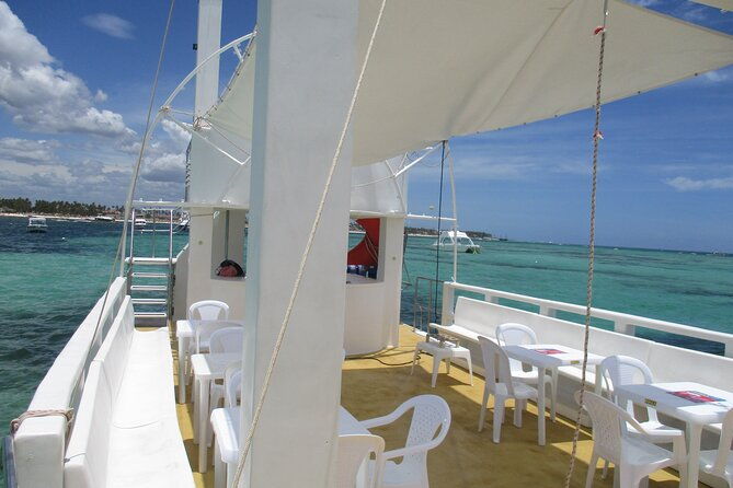 punta-cana-private-boat-bbq-included