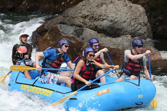 rafting-iii-iv-in-pacuare-river