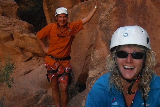 rappelling-and-stand-up-paddleboarding-combo-2