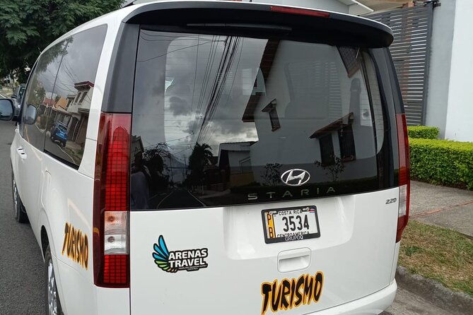 relaxing-hotsprings-and-la-fortuna-visit-scenic-views-of-arenal