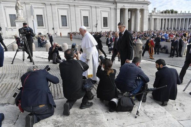 reserved-papal-audience-ticket-with-assistance-on-site