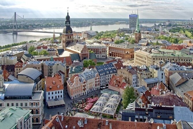 riga-to-vilnius-sightseeing-transfer-2