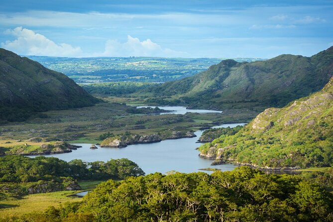 ring-of-kerry-portmagee-and-skellig-ring-tour-from-killarney